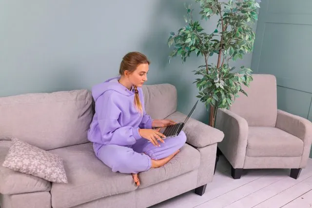 Ubrania na home office – inspiracje
