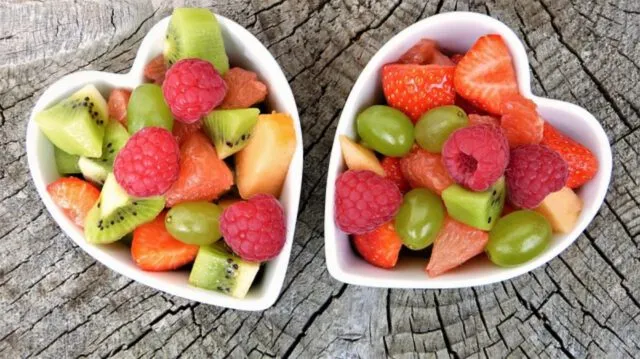 Dieta trzyposiłkowa a pięcioposiłkowa